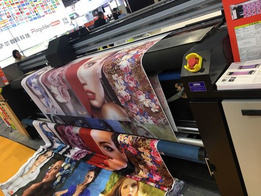 البوليستر راية العلم آلة الطباعة لفة إلى نوع لفة