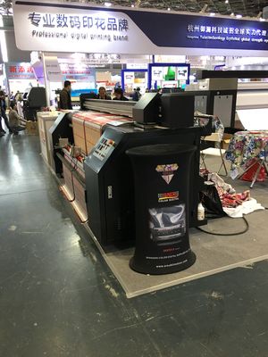 CMYK المستمر الحبر العرض آلة صبغ التسامي الطباعة لأعلام النسيج