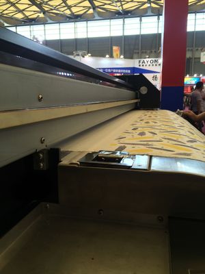 آلة طباعة المنسوجات الرقمية لعينة صنع حلول الطباعة